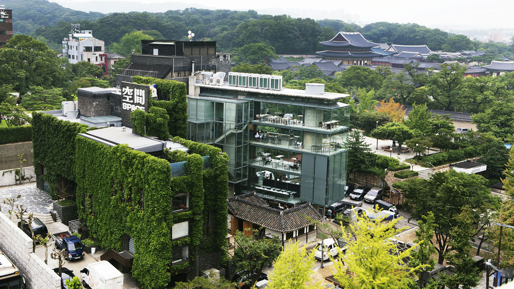 「阿拉里奧美術館—空間」外觀一景